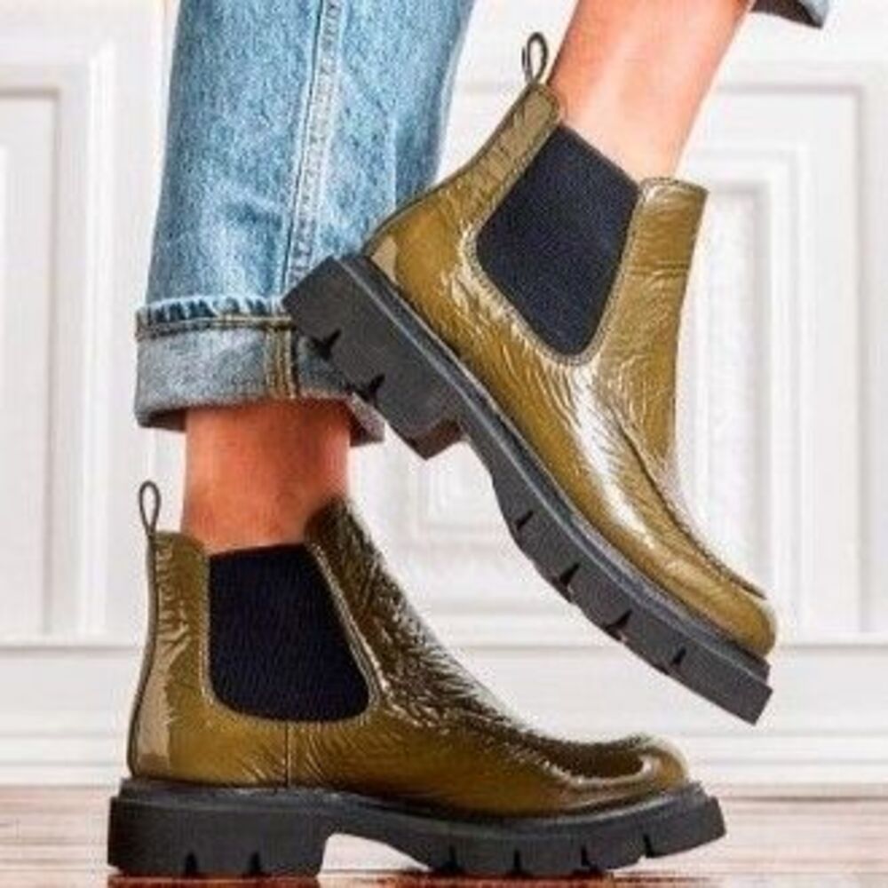 Sofft Women's Samira Boot Waterproof  Arch Support Size 8.5 EU 39 NWOB MSRP 179